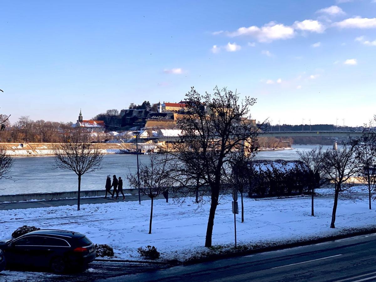 Apartman Danube Нови Сад Екстериор снимка